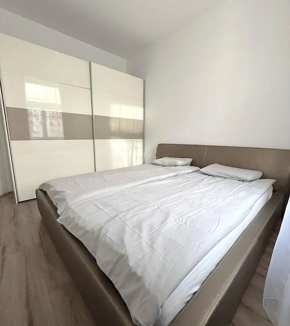 Bohemian Apartments Near The Center Prague